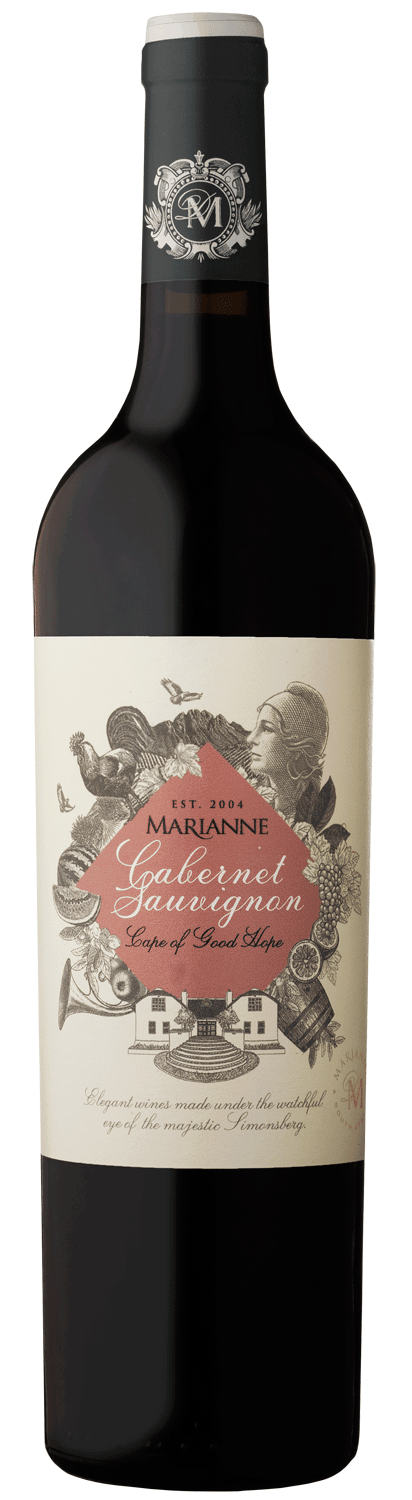 Eine Flasche des Weins Marianne Cabernet Sauvignon mit einem detaillierten Etikett mit klassischen Illustrationen, einem roten Mittelteil und weißem Text, der den Namen und die Herkunft des Weins angibt.