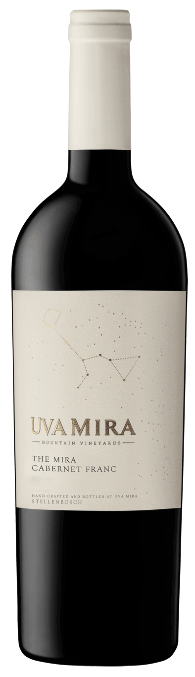 Eine Flasche des Weins Uva Mira Mountain Vineyards mit der Bezeichnung The Mira Cabernet Franc. Das cremefarbene Etikett zeigt eine Sternbildgrafik und einen in Gold geprägten Text. Die Flasche hat ein dunkles Glas mit einer schwarzen Folienkapsel.