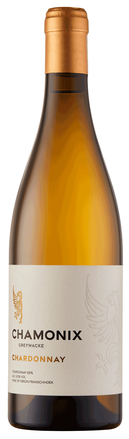 Eine Flasche Chamonix Greywacke Chardonnay mit Goldfolie am Hals, weißem Etikett mit Adler-Emblem und schwarz-goldenem Text auf der Vorderseite.