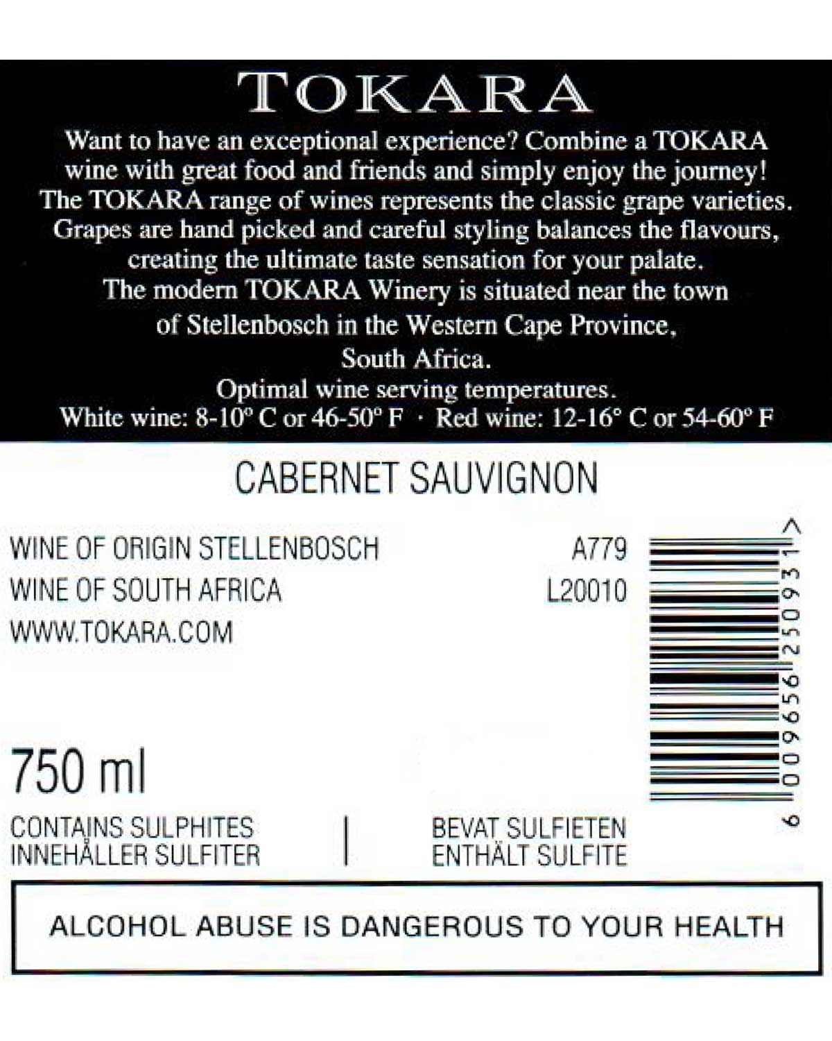 Eine Flasche Tokara Stellenbosch Cabernet Sauvignon aus Südafrika mit einem weißen Etikett mit goldener und schwarzer Schrift und einem goldenen Emblem im oberen Bereich.