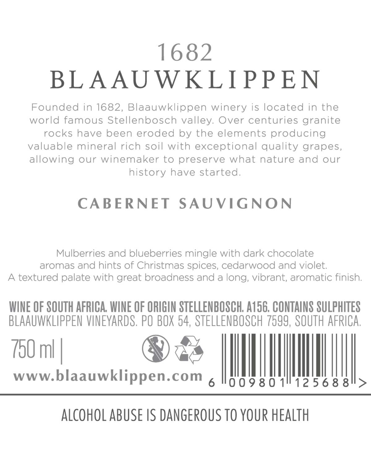 Eine Flasche Blaauwklippen 1682 Cabernet Sauvignon aus Stellenbosch, Südafrika, mit einem goldenen Verschluss und einem Etikett mit der Abbildung einer Weinbergslandschaft.