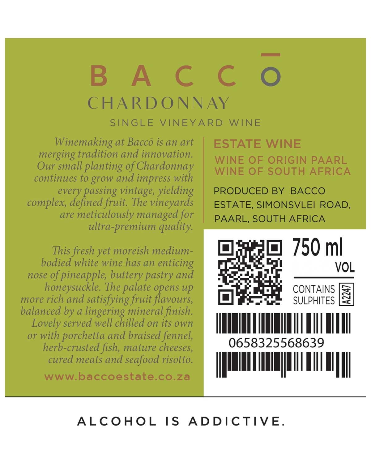 Eine Flasche Bacco Chardonnay-Wein mit einem grünen Etikett mit kreisförmigen goldenen Mustern und goldenem Text. Die Flasche hat eine schwarze Kappe und ein minimalistisches, modernes Design.