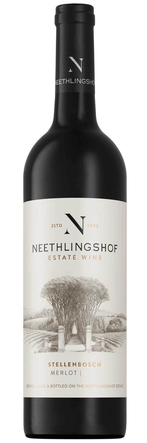 Eine Flasche des Neethlingshof Estate Wine Merlot aus Stellenbosch. Das Etikett zeigt eine Zeichnung eines von Bäumen gesäumten Weges und das Logo des Weinguts, mit elegantem, minimalistischem Design und goldenen Akzenten.