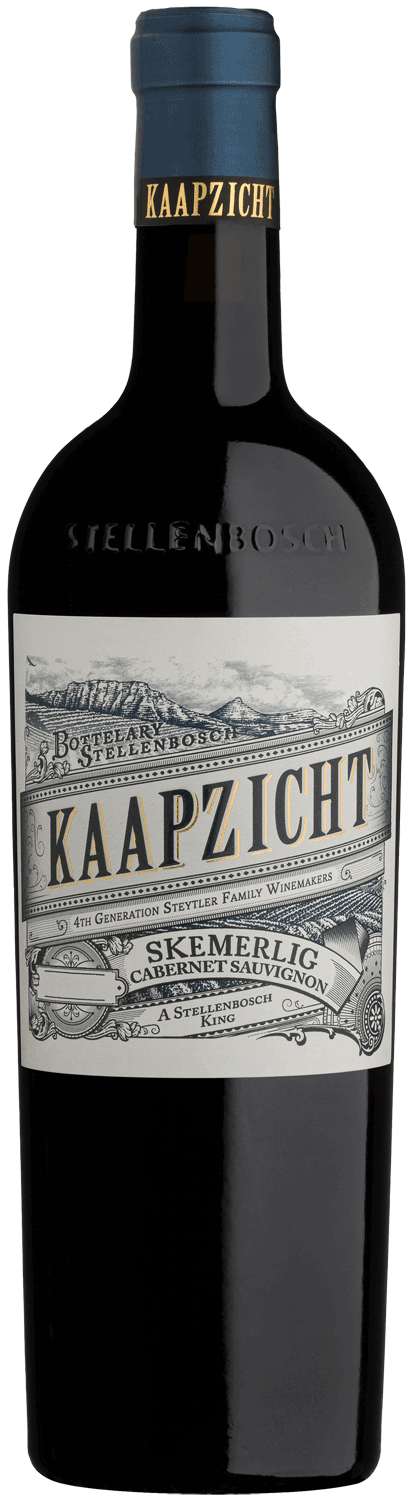 Eine Flasche Kaapzicht-Wein mit einem blau-goldenen Verschluss und einem detaillierten Etikett mit der Aufschrift "Kaapzicht Skemerlig Cabernet Sauvignon" und der Prägung "Stellenbosch" auf dem Glas.