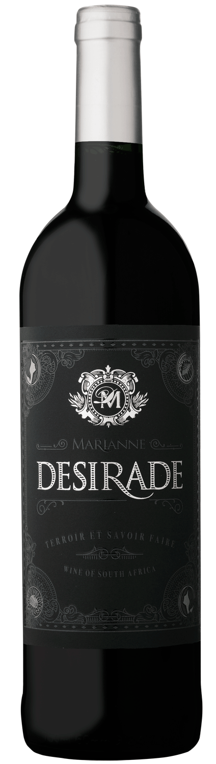 Eine Flasche Marianne Desirade Rotwein aus Südafrika mit einem verzierten schwarzen Etikett mit silbernen Verzierungen und dem Markenlogo auf weißem Hintergrund.
