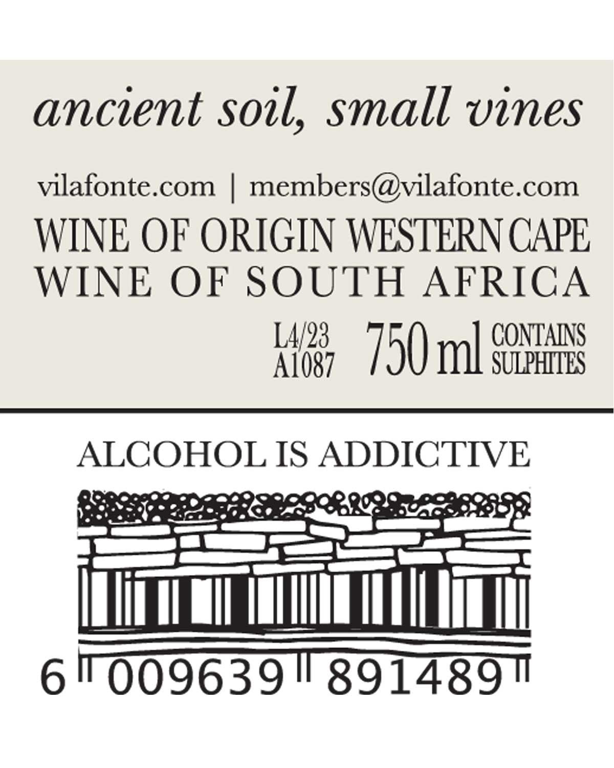 Weinetikett mit der Aufschrift Alte Böden, kleine Reben, Kontaktinformationen, Herkunft Westkap, Südafrika, 750 ml, Sulfit-Warnung, ALKOHOL IST ADDIKTIV, abstrakte Kunst und einem Strichcode am unteren Rand.