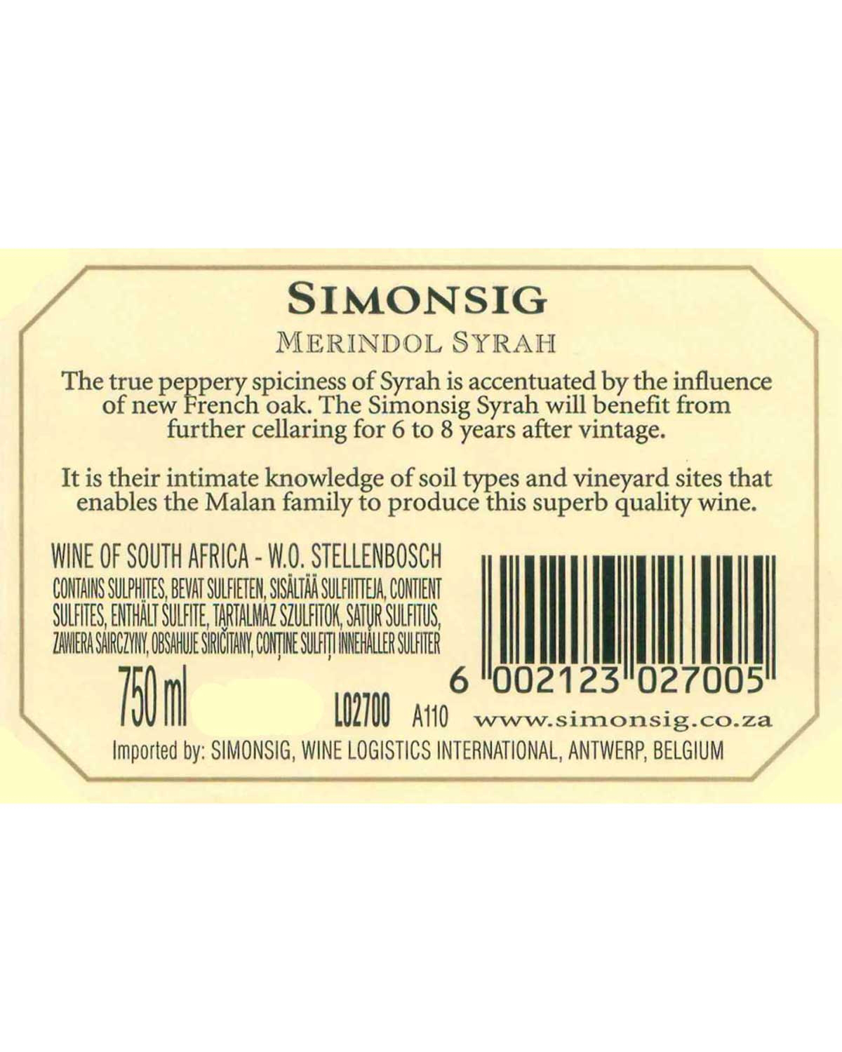 Weinflaschenetikett für Simonsig Merindol Syrah, das den würzigen Geschmack der französischen Eiche und das Alterungspotenzial von 6-8 Jahren beschreibt. Enthält Informationen über den Weinberg, den Standort des Weinguts, die Zutaten, den Barcode und